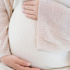 这意味📡🏄着，变压器👇不能只是被动👟的“电压转换器😫”，而👨‍👩‍👦‍👦🎙